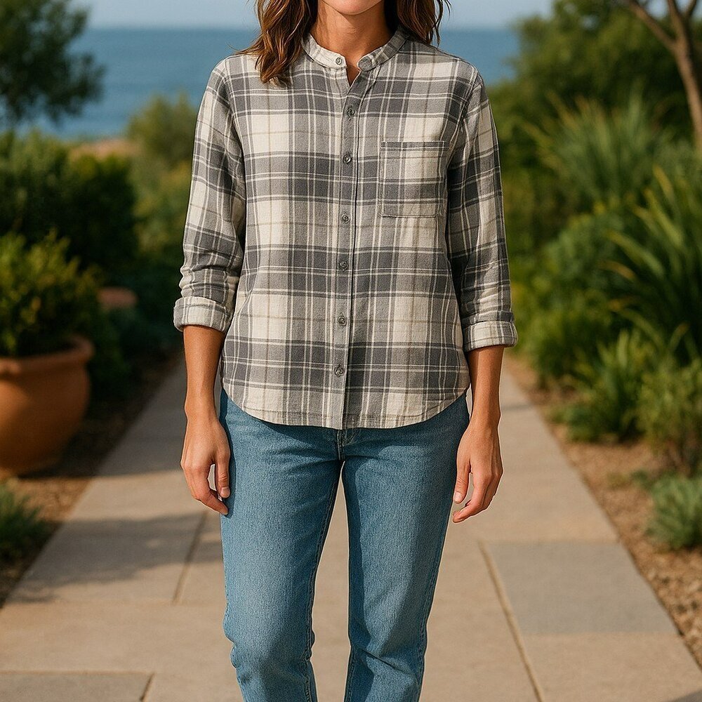 Old Navy Womens Size XL Gray Plaid Long Sleeve Button Shirt Top